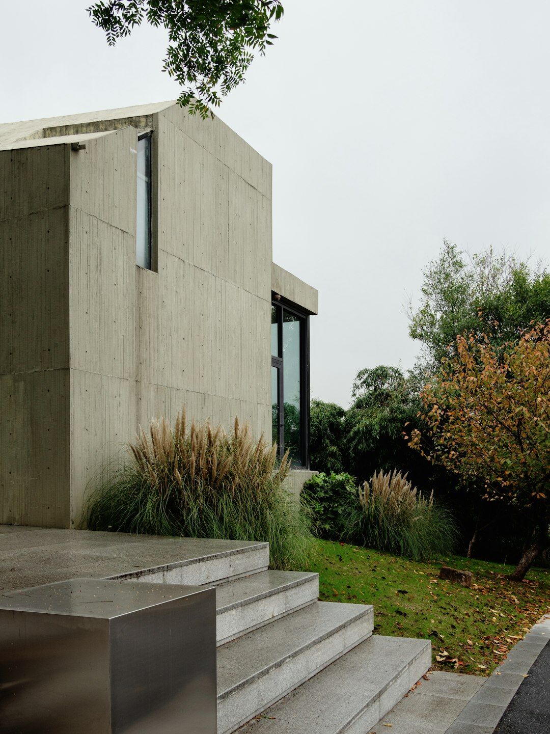 Modern concrete villa with pool in La Barra
